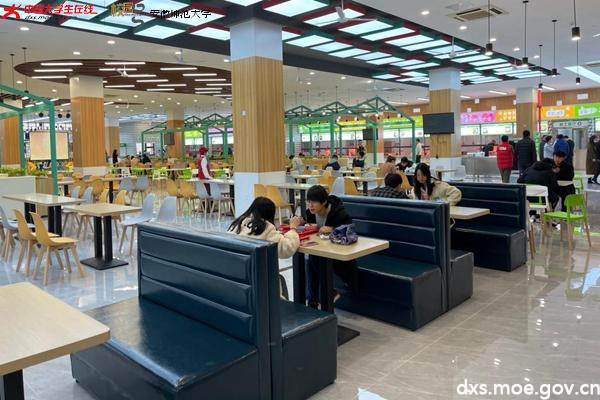 食堂新样貌(安徽师范大学 提供)2020级新传学院新闻传播大类胡丹丹说