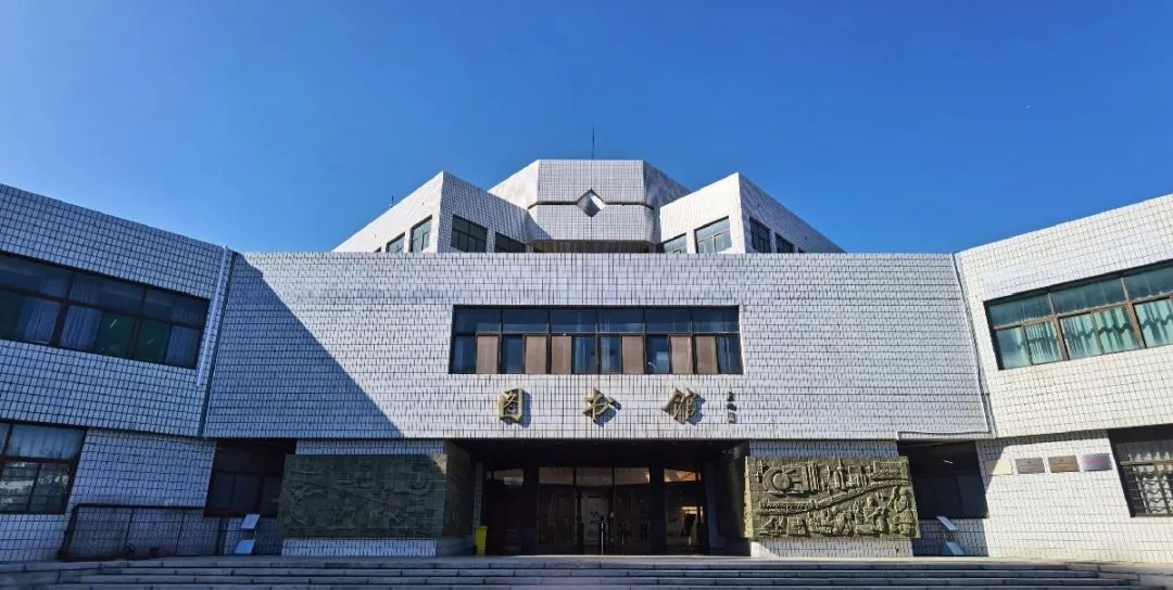 用四年的时间丈量河大每一寸角落 - 河北大学 - 中国大学生在线